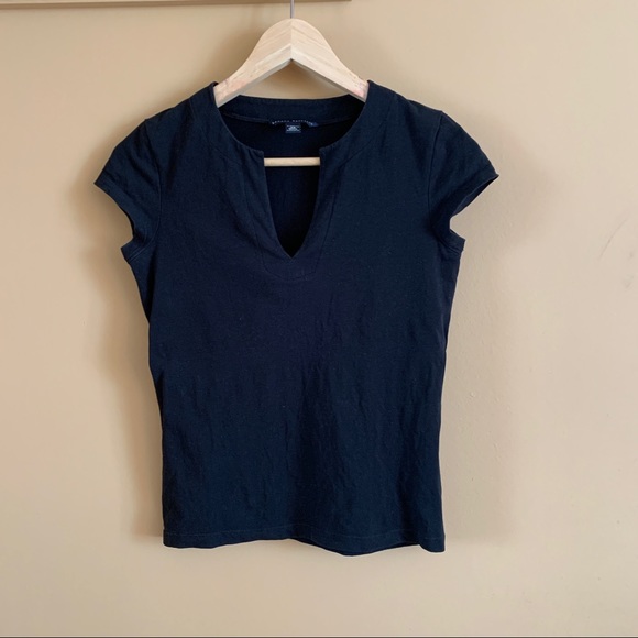 3/$20 Banana Republic Black Keyhole Neck T-shirt - Picture 1 of 5